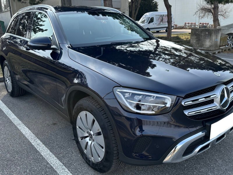 2022*MERCEDES-BENZ*GLC 300de*4Matic*143kW*Plug-in-Hybrid*9G-TRONIC*360°*EPS*ABS