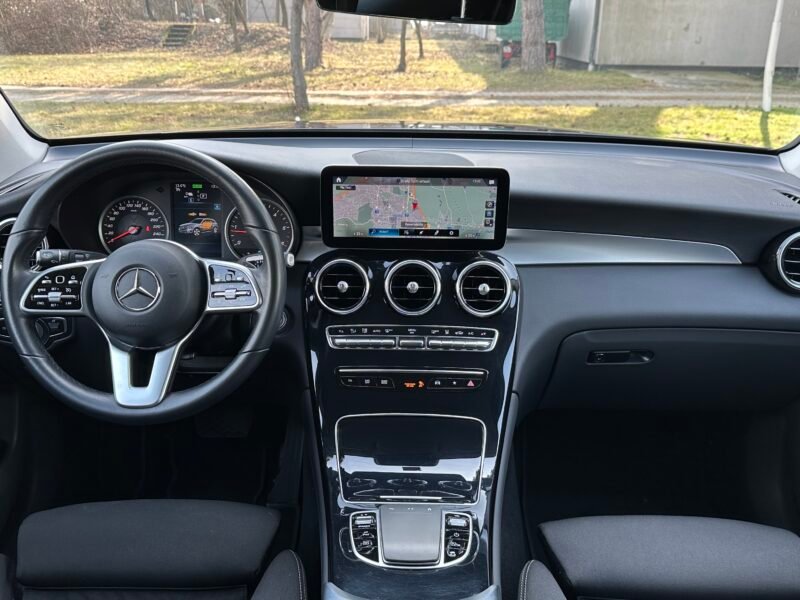 2022*MERCEDES-BENZ*GLC 300de*4Matic*143kW*Plug-in-Hybrid*9G-TRONIC*360°*EPS*ABS