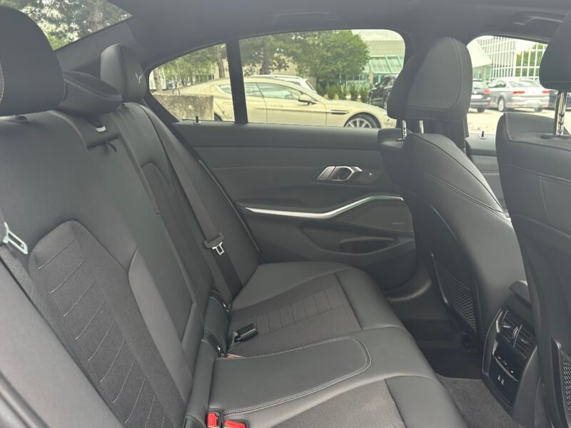 2022*BMW 320d*Sport-Getriebe*BMW Live Cockpit*Panoramadach*Ambientes Licht*Facelift
