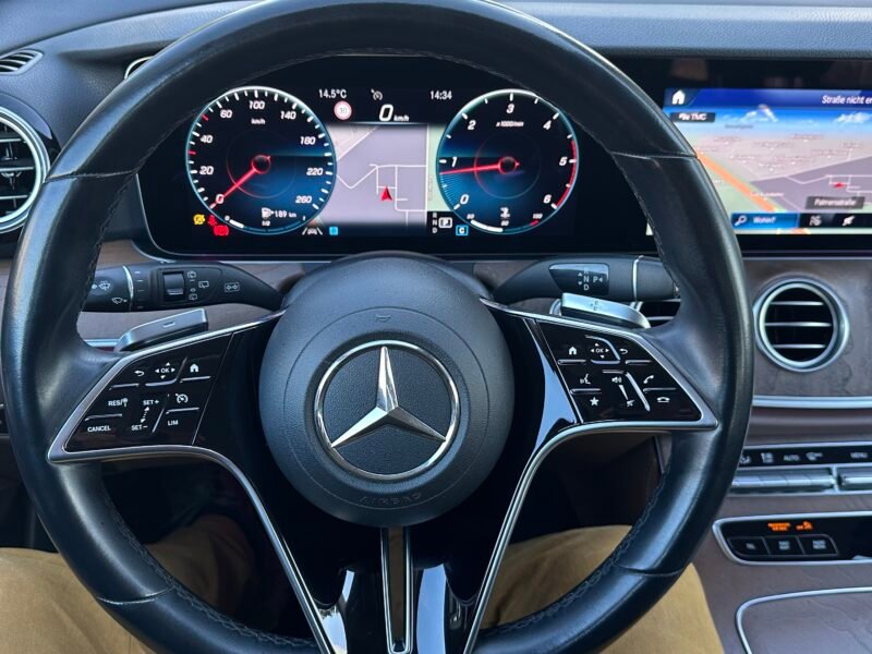 2021*Mercedes Benz*E220d*Avantgarde Interieur*143kW*9G-TRONIC*AVANTGARDE Interieur