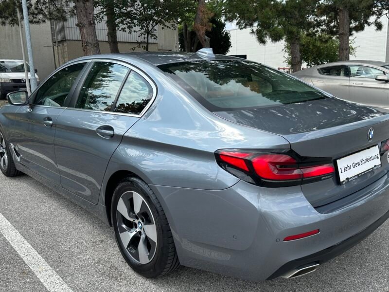2021*BMW 520d *xDrive*140kW*Ambientes*Leder*LED*Kamera*Schiebedach*BMW Live Cockpit