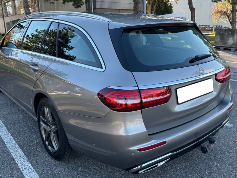 2021*Mercedes Benz*E220d*Avantgarde Interieur*143kW*9G-TRONIC*AVANTGARDE Interieur